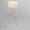 Floor Lamps Feather Designer Lamp Tripod Nordic Vibe Minimalist Blooming Art Bedroom Lampe De Chevet Chambre Furniture