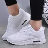 Chaussures Habillées Femmes Mode Baskets Coussin D'air Chaussures De Sport En Cuir Pu Bleu Chaussures Blanc Rose En Plein Air Marche Jogging Chaussures Femme Formateurs J0806