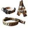 Halsar med lyxig hund Leases Set Designer Dog Leash Seat Belts Pet Collar and Pets Chain för små medelstora stora hundar Cat Chihuahua Poodle