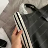 حقائب الأزياء للأمتعة الأزياء حقيبة سعة كبيرة حقائب اليد الكلاسيكية عتيقة Crossbody Sports Handbag Business Luxury Totes Artwork Cross Body