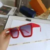 Okulary Women's Projektanci dla kobiety Wysokiej jakości mężczyźni designerskie okulary przeciwsłoneczne letnie moda polari unglasss Ummer Sun Un Designerskie okulary przeciwsłoneczne