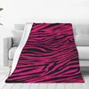 Dekens gotische roze zebrastrepen deken fluwelen zomer airconditioning multifunctionele zachte worp voor sofa auto pluche dunne quilt