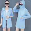 Kvinnorjackor Fashion Women's Sun Protection Clothing 2022 Summer Thin Coat Women UV Breattable Hooded Jacket Kvinnliga toppar