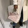 HBP Totes Handtaschen Plüschhandtasche Winter-Einkaufstasche Damenhandtasche Einzelschulter-Unterarmtasche Tragbare Einkaufstasche mit großer Kapazität 220830