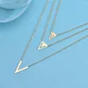 Pendanthalsband SDA Fashion V Letter Long Necklace 3 Chains Set for Women High Quality Charm Lady Jewelry