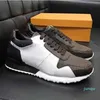 2022 Chaussures Semelle extérieure Luxurys Sneakers Casual Chaussure en cuir de veau en daim Caoutchouc Runner High Top Rivoli Sneaker Run Away Designers Hommes Femmes