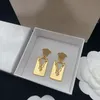 Nouveau Femmes Hoop Boucles D'oreilles Designer Bijoux Femmes Chaîne Boucle D'oreille Carré Or Coeur Oreille Goujons Accessoires Pour Dames Nice D2210209F