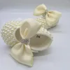 Premiers marcheurs bébé chaussures blanc pur baptême perles mignonnes sur mesure bricolage inspiré mariage né chaussures princesse petite fille