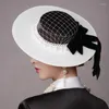 Nakrycia głowy Wedding Hats Kobieta biała koronkowa elegancka aplikacja Birdcage welon fascynator rękawiczki akcesoria