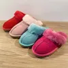 Hot Sell AUS Classic Design Style 51250 Keep warme slippers geit Skin Sheepskin Snow Slippers Man Vrouwen slippers met kaartstoftas Mooie geschenken