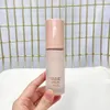 Hochwertige Marke Natural Finish Fluid Foundation 30 ml Fluide de beaute fini naturalel Hergestellt in Italien Schneller Versand