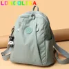 Schooltassen Damesrugzak Grote capaciteit Casual Travel Bagpack Eenvoudige vaste kleur Schoudertas Hoogwaardige Nylon Cloth Racksack Mochilas 221020