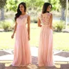 Abiti lunghi da damigella d'onore in chiffon rosa Corpetto applicato in pizzo pieghe Abiti lunghi da festa di nozze con cerniera sul retro trasparente