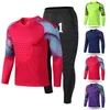 Set da corsa per uomo adulto Calcio Portiere Uniforme Spugna protettiva manica lunga Kid Training Football Jersey Top Pantaloni 221019