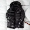 Piumino da uomo parka cappotti purffer neri cappotti con cappuccio di qualità casual all'aperto capispalla in piuma mantieni calda la cerniera spessa Piumino d'anatra bianca che riempie la decorazione del distintivo S-3XL