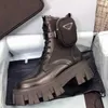 Bottes Rois martin pour femme botte de combat d'inspiration militaire pochette en nylon attachée à la cheville avec sangle Cheville