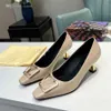 Designer Dress Heel Shoes L Pumpar Women Classic Wedding Heels Luxury Sexy Woman Leather SDGVCV