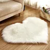 Carpets Blanket Mat Heart Shape Living Room Fluffy Imitation Wool Bedroom Non Slip Home Decoration Rugs Plush Soft
