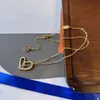 Colar de Design de Luxo 23K Banhado a Ouro 18K Colares de Coração de Aço Inoxidável Gargantilha Cadeia Carta Pingente Moda Meninas Mulheres Casamento Jóias Acessórios