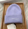 Hommes Femmes Automne Hiver Tricoté Crâne Casquettes Couleur Unie Chaud Casquette De Laine Classiques À Revers Marque Lettre Bonnet Chapeau Femme Casquettes Plus Chaud Bonnet Chapeaux Occasionnels