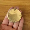 Anhänger Halsketten PN254 Ethnische tibetische Messing Metall einfache runde Vajra Amulett Taille Tag handgemachte Nepal Schmuck