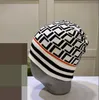 Party Hats 2022 Classic Designer Autumn Winter Hot Style Beanie Hats Män och kvinnor Fashion Universal Sticke Cap Wool Outdoor Warm Skull Caps