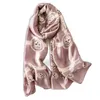 Sciarpe 2022 Spagna Teschio Sciarpa di pura seta Donna Scialli e involucri Bandana Pashmina Summer Beach Hijab Snood 180 90Cm9405948