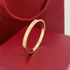 Mode Love Armband Designer Armband Mens Bangle smycken Pläterad Gold Silver Steel 6mm Valentine S Day Wedding Present Luxury For Women