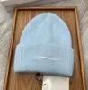 Hommes Femmes Automne Hiver Tricoté Crâne Casquettes Couleur Unie Chaud Casquette De Laine Classiques À Revers Marque Lettre Bonnet Chapeau Femme Casquettes Plus Chaud Bonnet Chapeaux Occasionnels