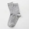Heren sokken heren medium buis vier seizoenen gestreepte zweet-absorberende casual all-match