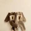 Overalls Baby Hause Anzug Frühling Herbst Kleidung Set Outfit 0-2Y Geboren Mädchen Jungen Baumwolle Kleidung Sweatshirt Hose 2PCS