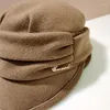 Visors Ośmioboczne czapki Kobiety Akcesoria Brytyjskie styl Vintage Autumn Winter Extra szeroki brzegowy panie