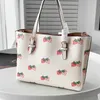 Designer bakken handtas Luxe lederen tassen dames draagtas grote strandtas Schattig Aardbei Schoudertas Winkelen Crossbody 220928