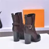 Super Mini Boots Louisity Fashion Женщины декоративные плоские каблуки Зимняя толстая подошва кожаная теплая шерстяная шерстя