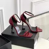 Diseñador de lujo, sandalias de tacón alto para mujer, zapatos de vestir de banquete con tacón de metal, charol blanco y negro, 10 cm, zapatos de mujer con punta plana sexy, fábrica