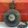 Taschenuhren Vintage Luxus schwarze Quarzuhr für Männer graviertes Gehäuse Skelett Steampunk Fob Kette Halskette Uhr Sammlung Geschenk