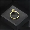 Alyans alyans klasik 1 karat kristal yüzüğü kadınlar için elmas altın nişan yıldönümü teklif evlilik takı kim dhijf