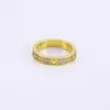 2022 nuova moda amore anello coppia di donne vite di diamante in acciaio inossidabile zircone gioielli regali per donna Accessori all'ingrosso di alta qualità