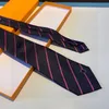 Bussiness Mens Neck Ties Luxurys Brandsファッションデザイナー男性のためのネックウェア