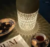 テーブルランプダイヤモンドランプUSB充電式アクリル装飾ベッドルームベッドサイドクリスタルギフトナイトライト照明装置