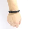 Bracciale rigido in acciaio inossidabile in pelle da uomo gioielli punk nero 58 mm con ciondoli braccialetti di moda -