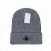 니트 모자 블랙 마크 비니 모자 디자이너 해골 모자 남자 여자 겨울 모자 8 색