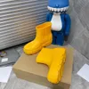 2022 Женские дождь резиновые сапоги Fashion Beauty Jelly обувь резиновая подошва платформа для водонепроницаемой лодыжки вампир с коробкой с коробкой