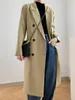 Trench feminina Casacos 2022 Moda Mulher Mulheres de cor sólida Casa de peito duplo de peito duplo manto fêmea fêmea de jaqueta casual casual preto solto