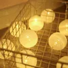 سلاسل 10/20 LED Cotton Ball Garland Fairy Lights String Christmas Decortations for Home Patio Navidad Garden Diy Decor