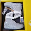 2023 Release Authentique Air Mag Retour vers le futur Baskets de mode Hommes Femmes Chaussures de sport Éclairage LED Baskets d'extérieur avec couverture transparente