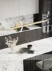 펜던트 램프 이탈리아 미니멀리스트 디자인 레스토랑 샹들리에 현대 고급 검은 구리 기하학적 긴 대기 바 사무실 조명