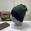 2023 Lyxiga mössor designer Winter Bean män och kvinnor Modedesign stickade mössor höst ylle keps bokstav jacquard unisex varm döskalle hatt 007