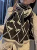 最高品質の冬の女性ウール新しい到着格子縞の格子縞のショールスカーフ格子文字スカーフサイズ180-45cm高速配達