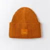 Gorro de malha Lady Thread/Bonés de caveira Tricô de lã misturada Chapéu de rosto sorridente Chapéu de esqui de cabeça quente Chapéus de inverno para mulheres Modelos de casal 36 novas cores